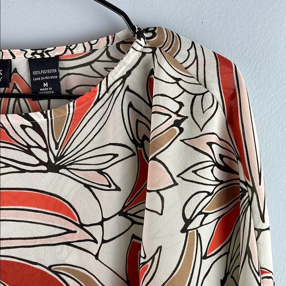 New York Company Handkerchief Blouse Size M - Picture 4 of 6